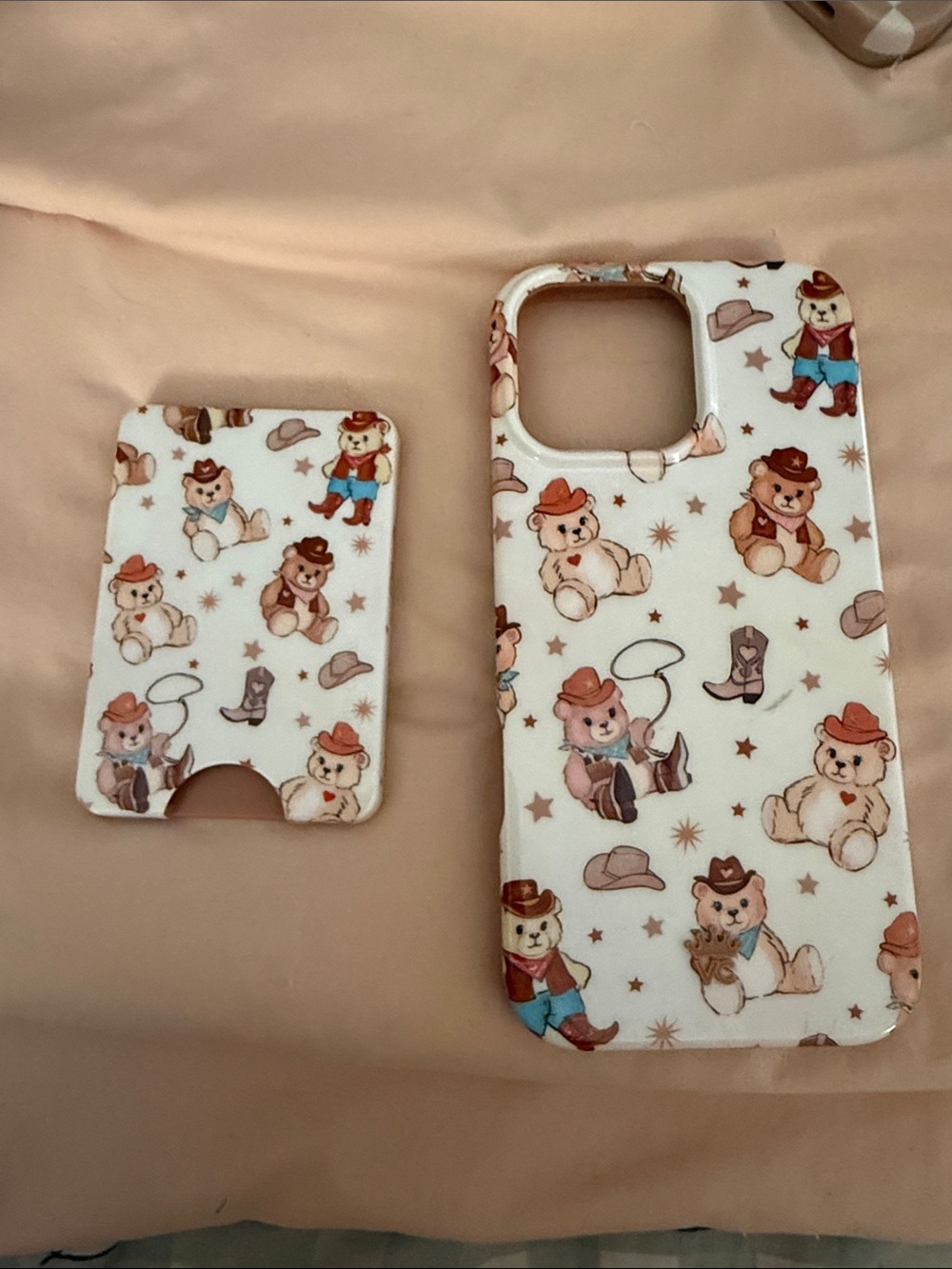 Velvet Caviar 16 Pro Max Cowboy Bear IPhone Case and Card Holder - White/Brown